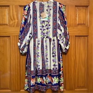 Umgee Floral Tunic Size Large Beautiful 💜